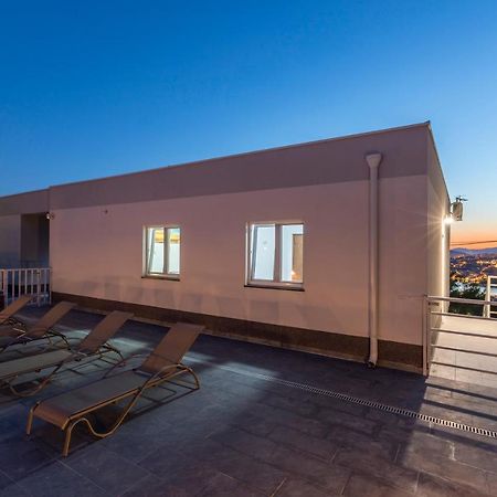 House With Private Pool Magdalena Apartment Podstrana Bagian luar foto