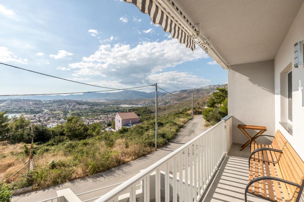 House With Private Pool Magdalena Apartment Podstrana Bagian luar foto