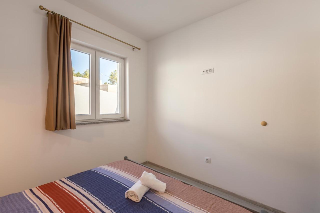 House With Private Pool Magdalena Apartment Podstrana Bagian luar foto