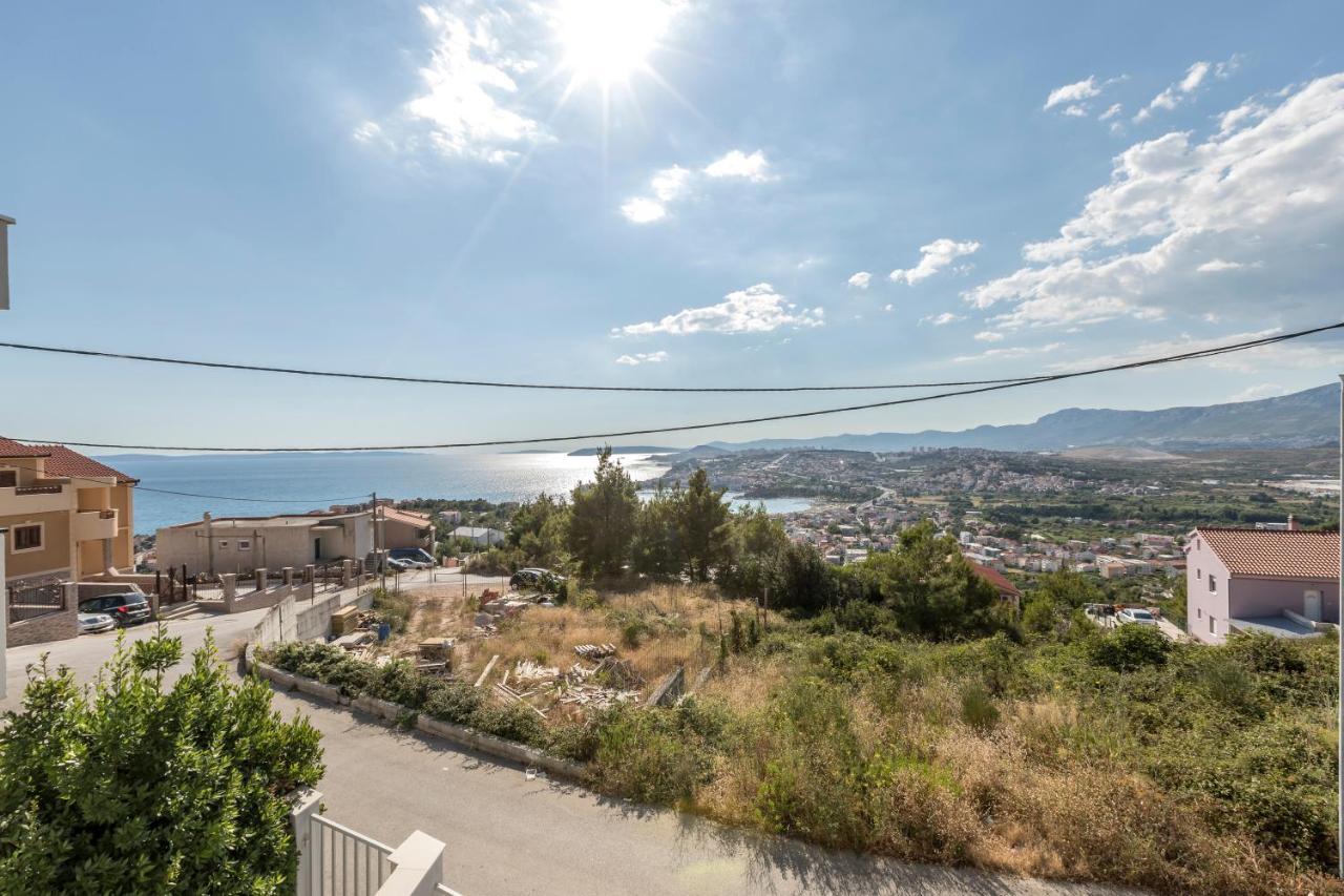 House With Private Pool Magdalena Apartment Podstrana Bagian luar foto