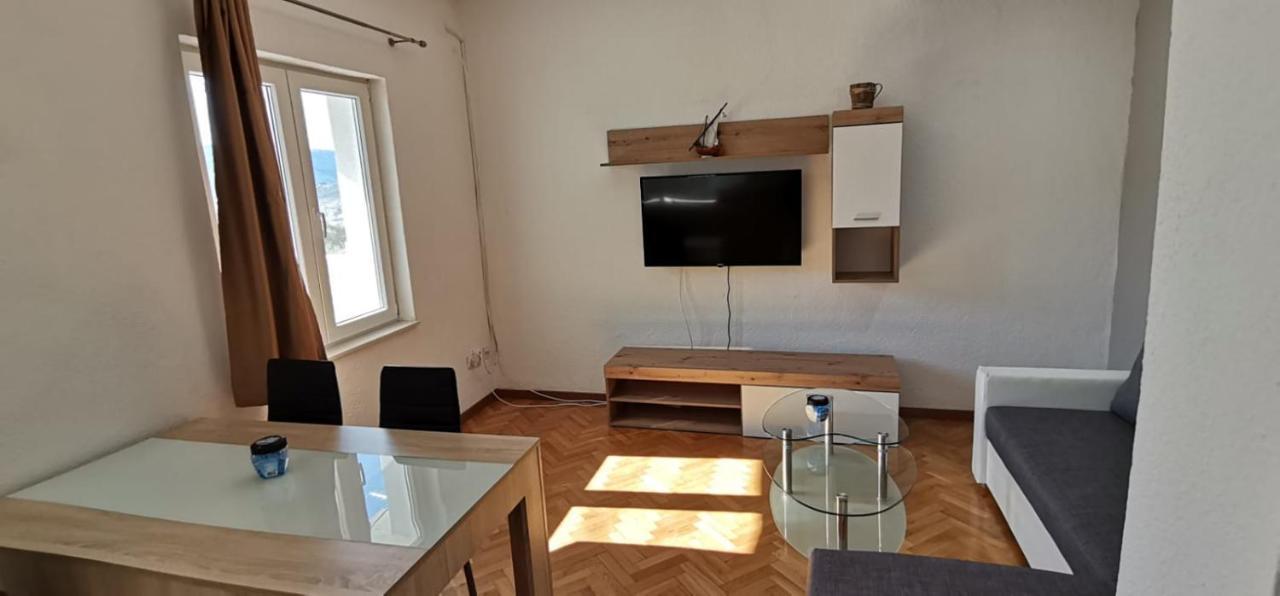 House With Private Pool Magdalena Apartment Podstrana Bagian luar foto